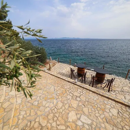 Ferienhaus Mit Privatpool Fuer 8 Personen Ca 250 Qm In Pijavicino, Dalmatien Sueddalmatien بيت للعطل Potomje